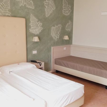 Hotel Astor Limone sul Garda Buitenkant foto