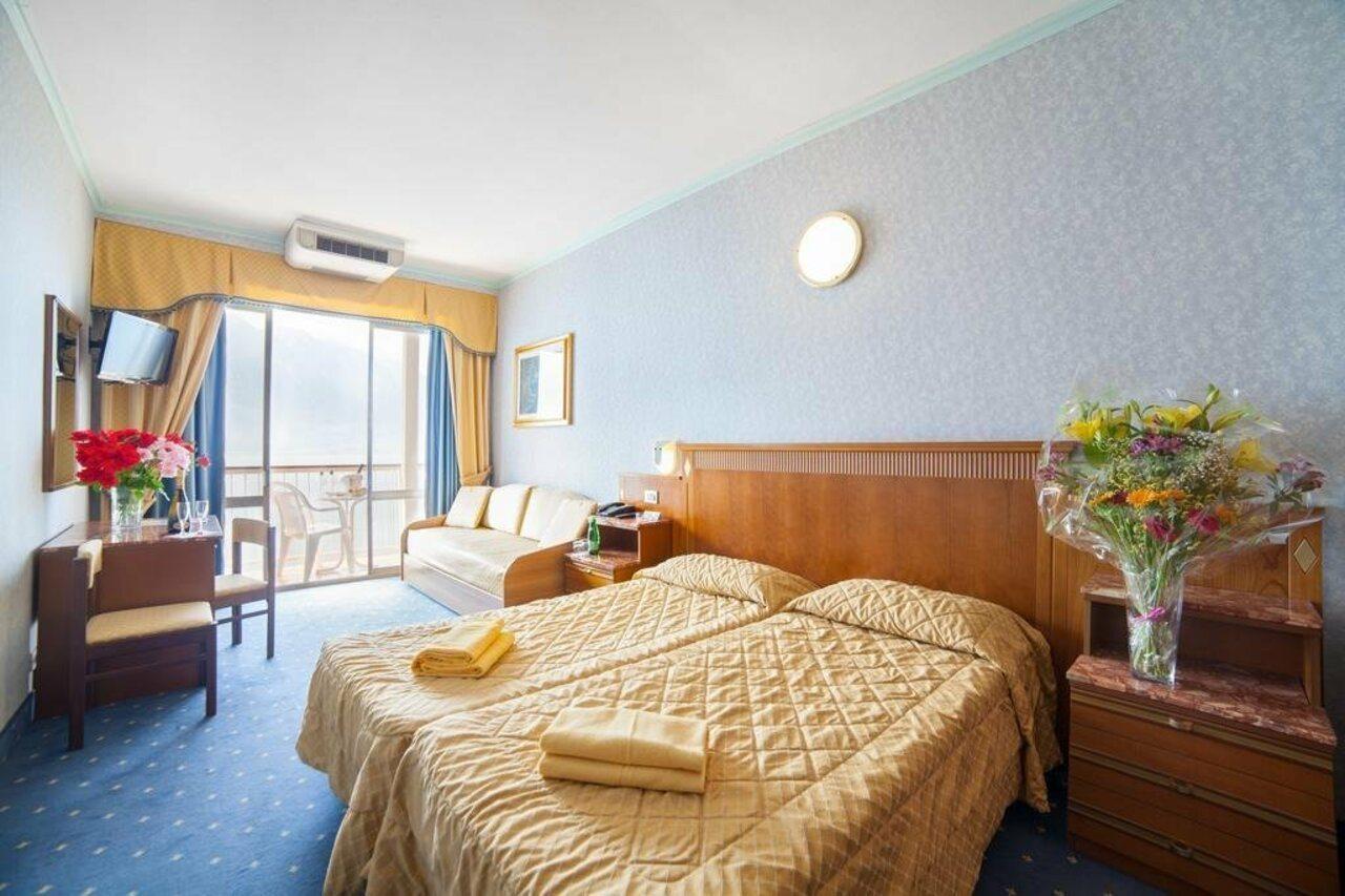 Hotel Astor Limone sul Garda Buitenkant foto