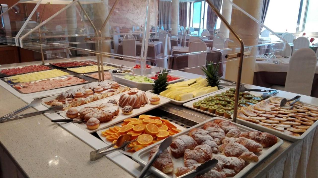 Hotel Astor Limone sul Garda Buitenkant foto