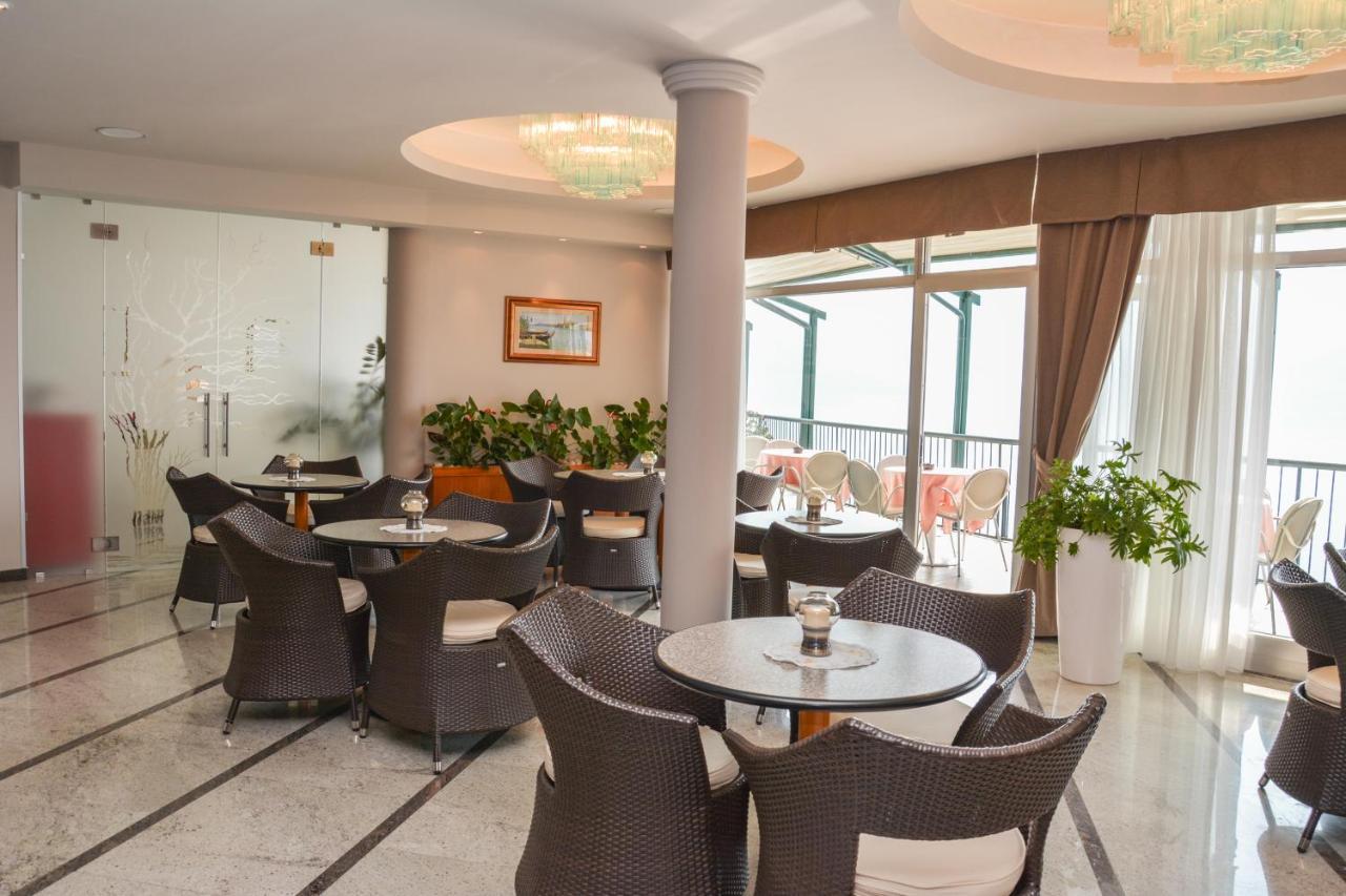 Hotel Astor Limone sul Garda Buitenkant foto
