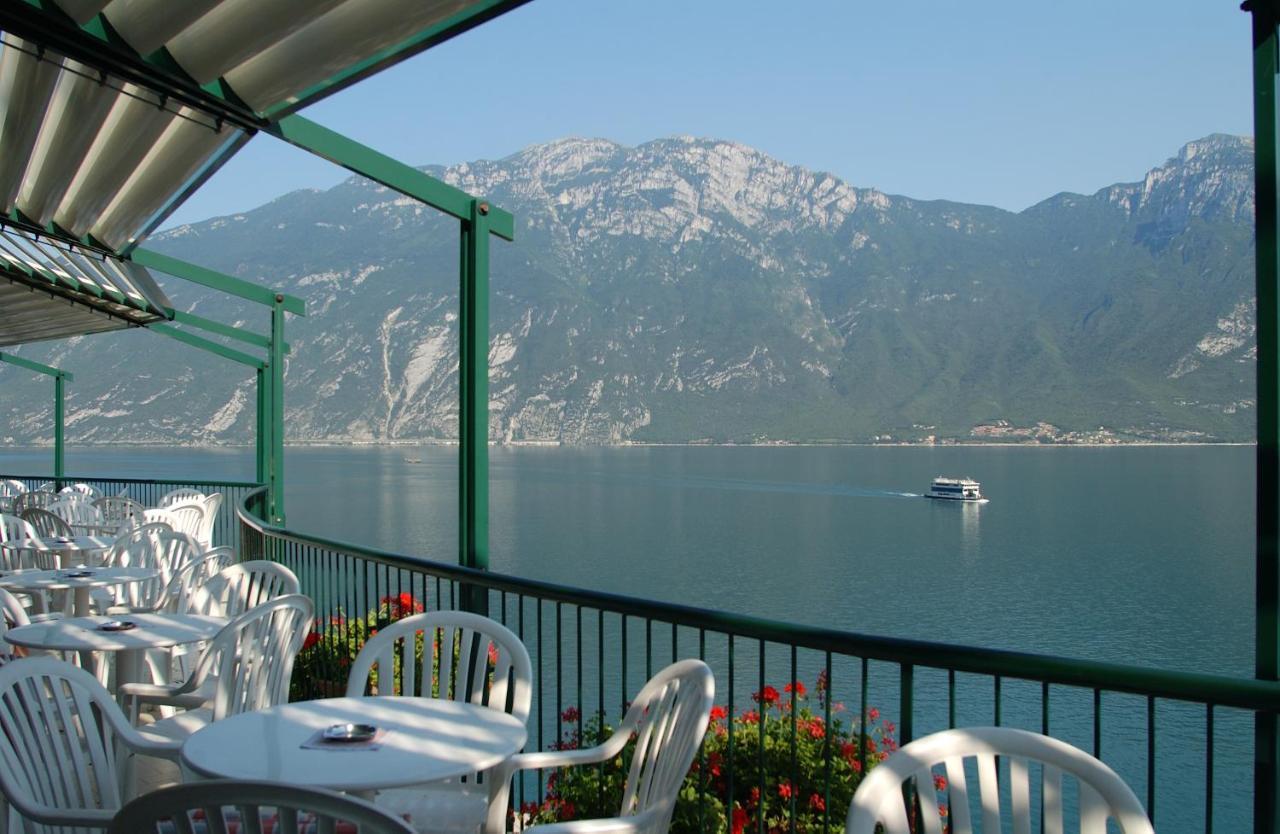 Hotel Astor Limone sul Garda Buitenkant foto