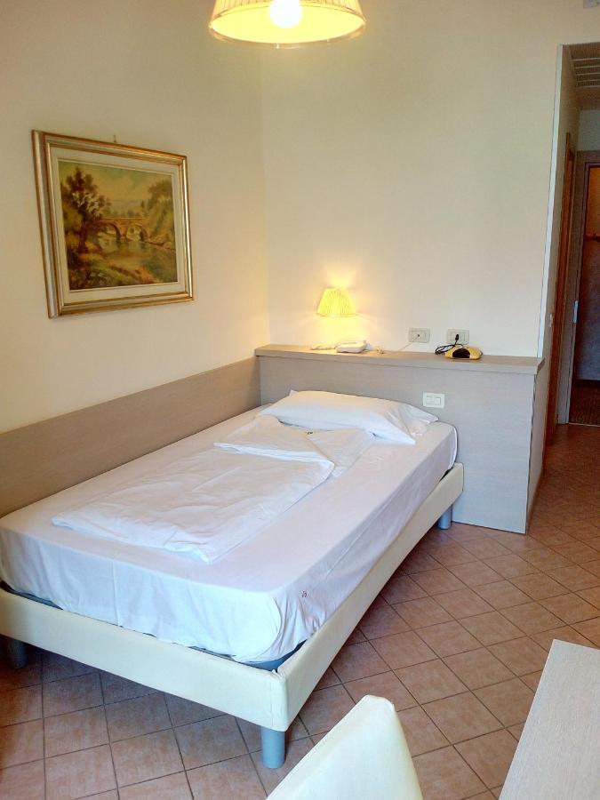 Hotel Astor Limone sul Garda Buitenkant foto
