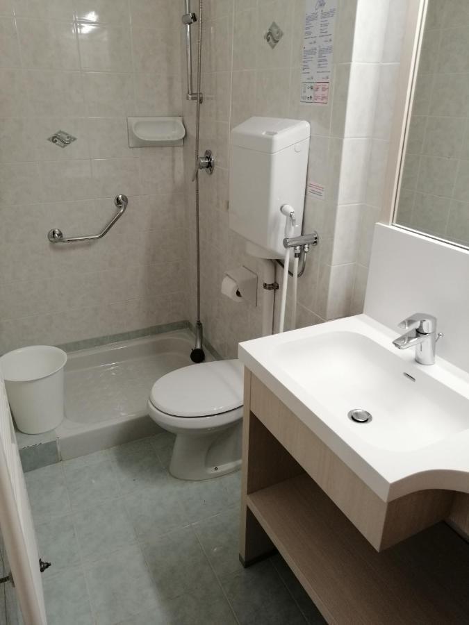 Hotel Astor Limone sul Garda Buitenkant foto