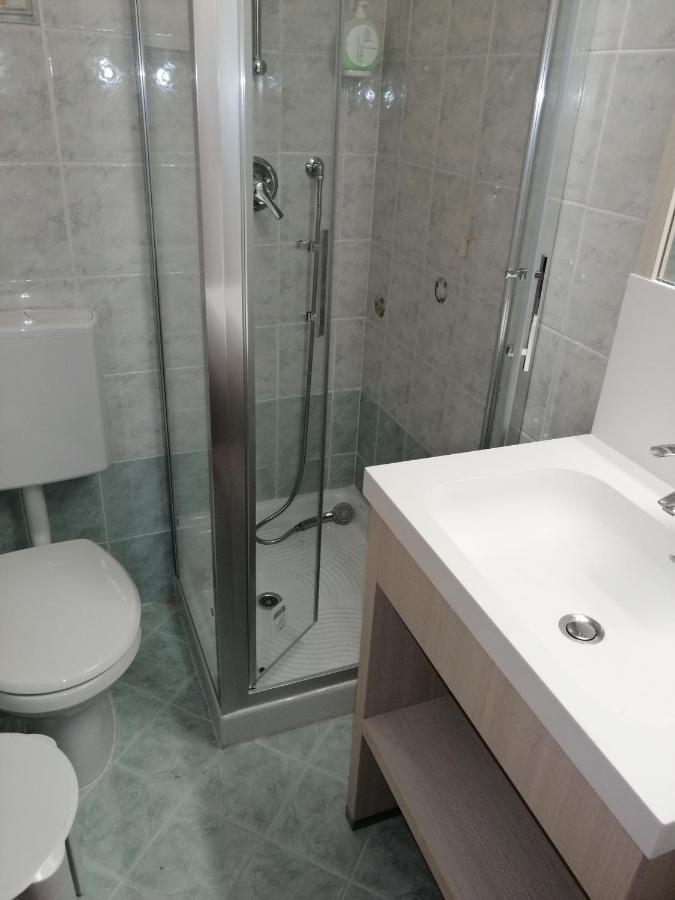 Hotel Astor Limone sul Garda Buitenkant foto