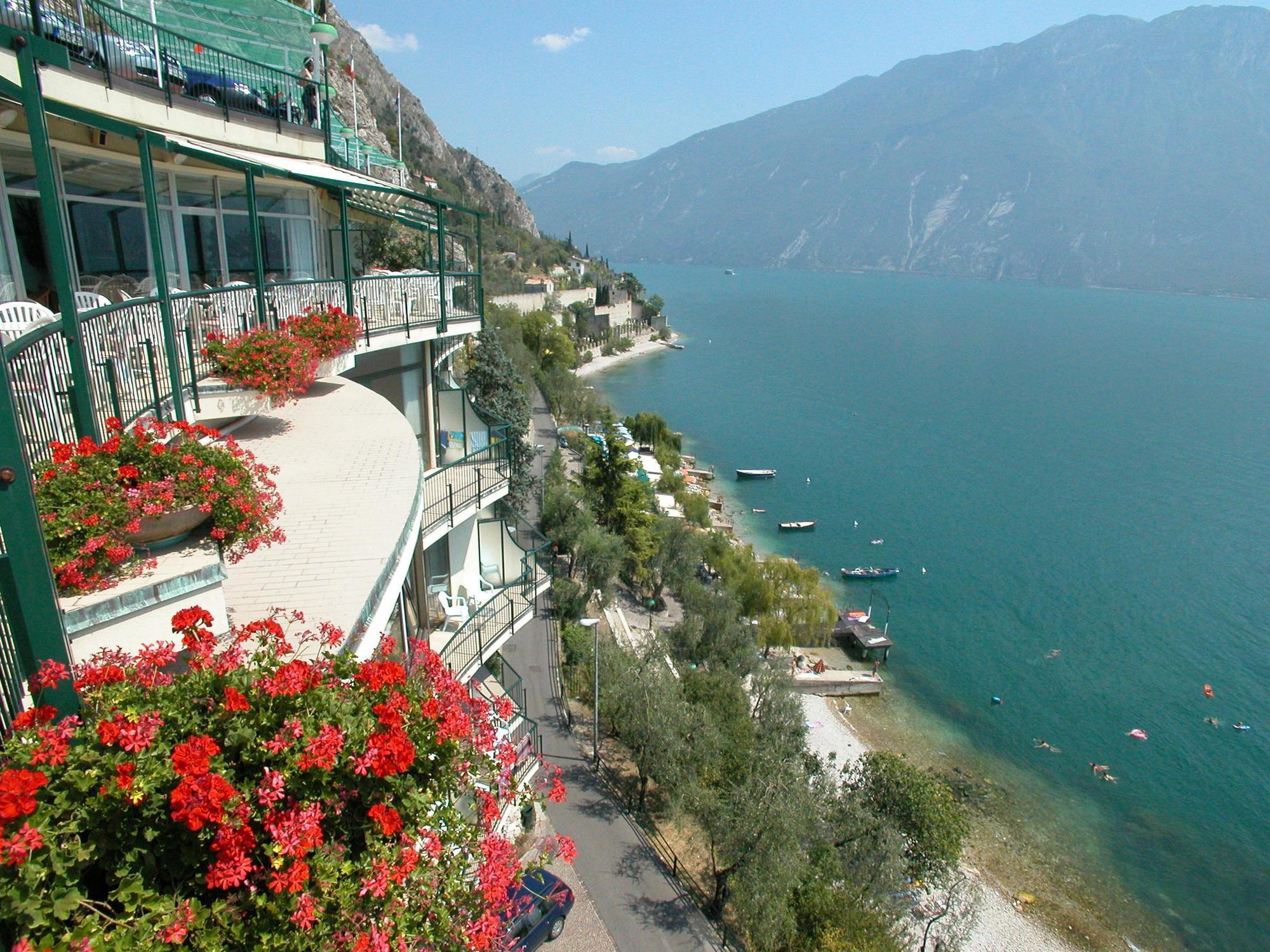 Hotel Astor Limone sul Garda Buitenkant foto